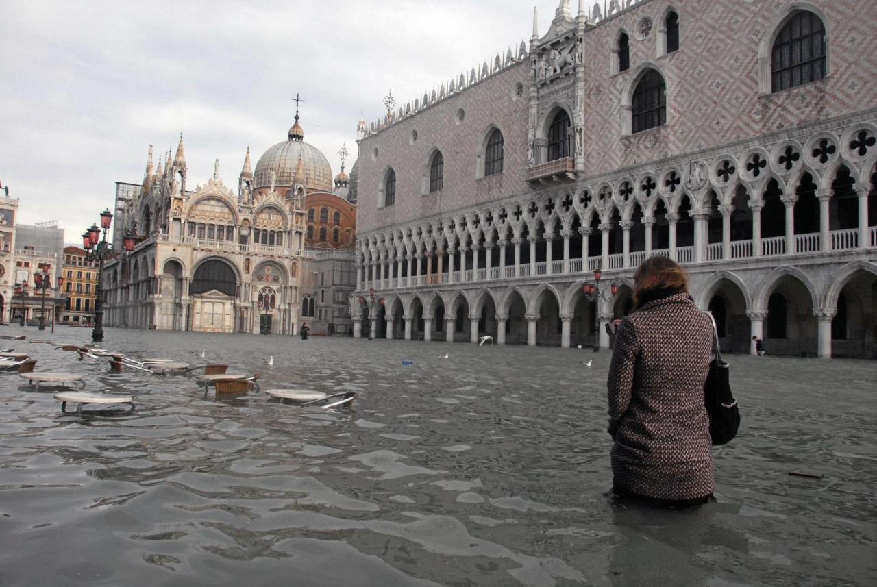 ונציה Raggio Di Sole Dietro Piazza San Marco מראה חיצוני תמונה